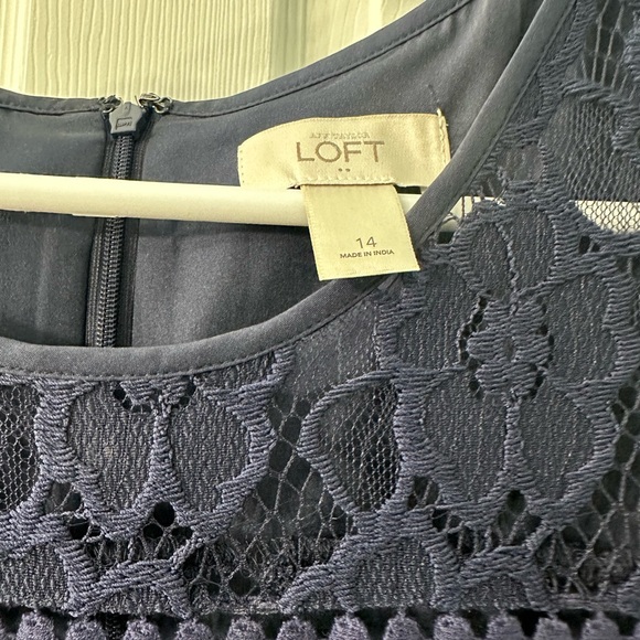 LOFT Flowered Dress Size 14 - Picture 2 of 4